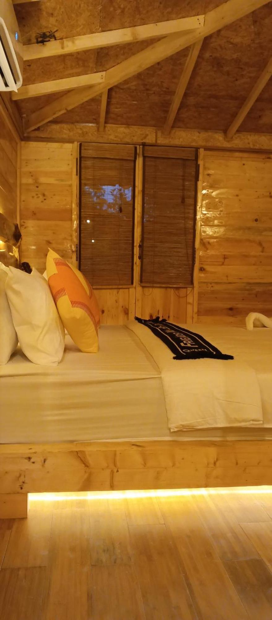 אלה Mc Queen Homestay מראה חיצוני תמונה